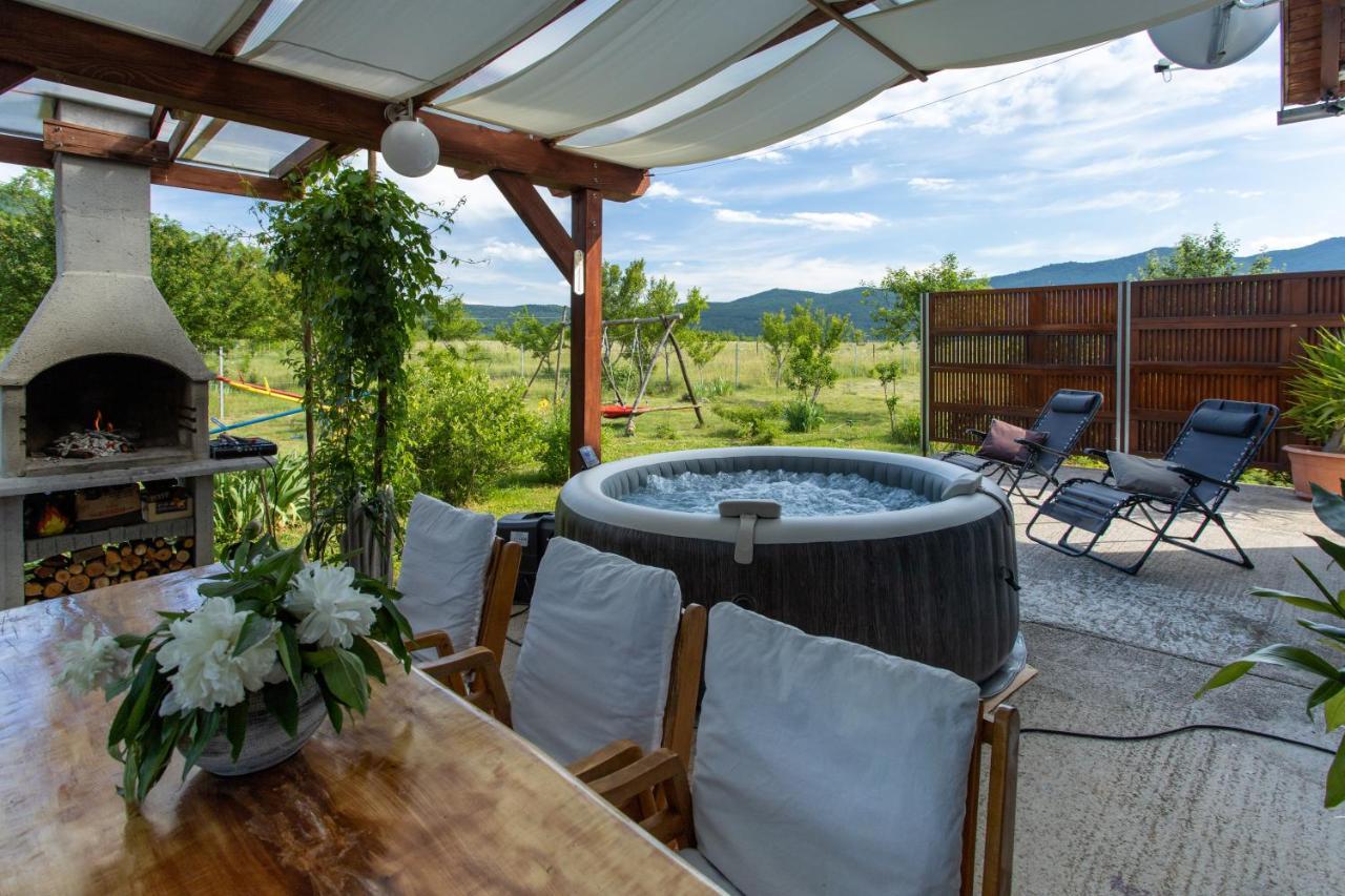 Holiday Home Sinac Kültér fotó